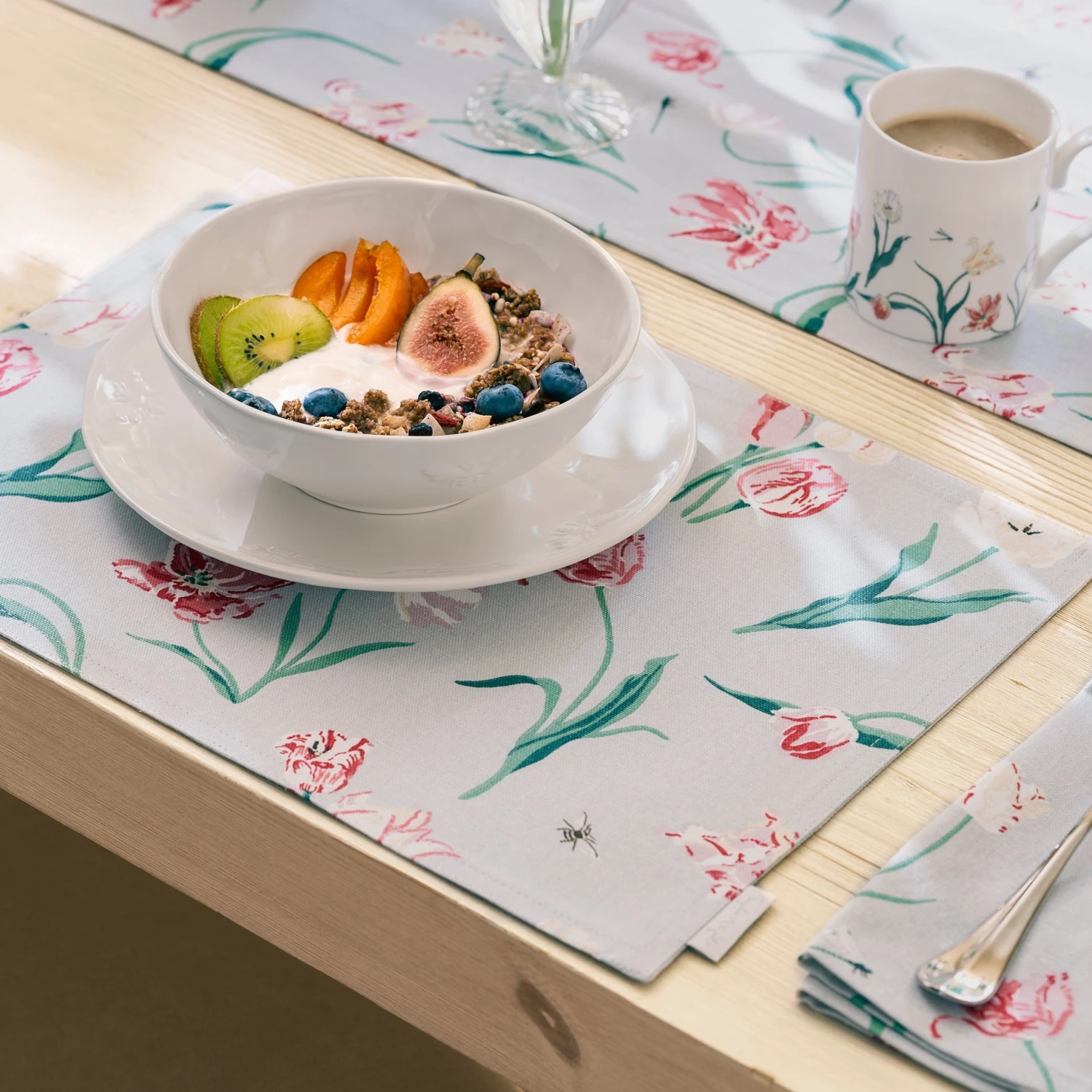 Tulips Fabric Placemats (Set Of 2)