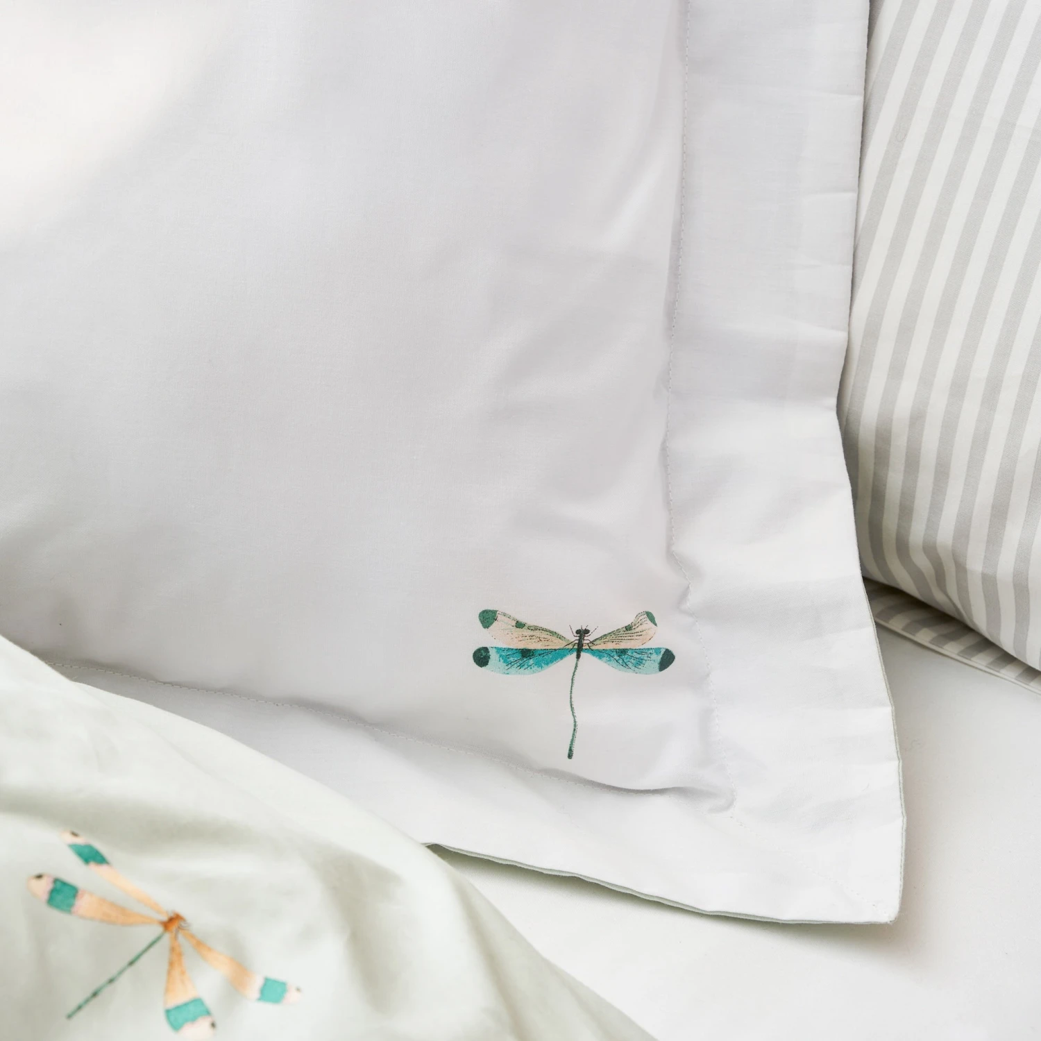 Dragonfly Bedding Set - Image 2
