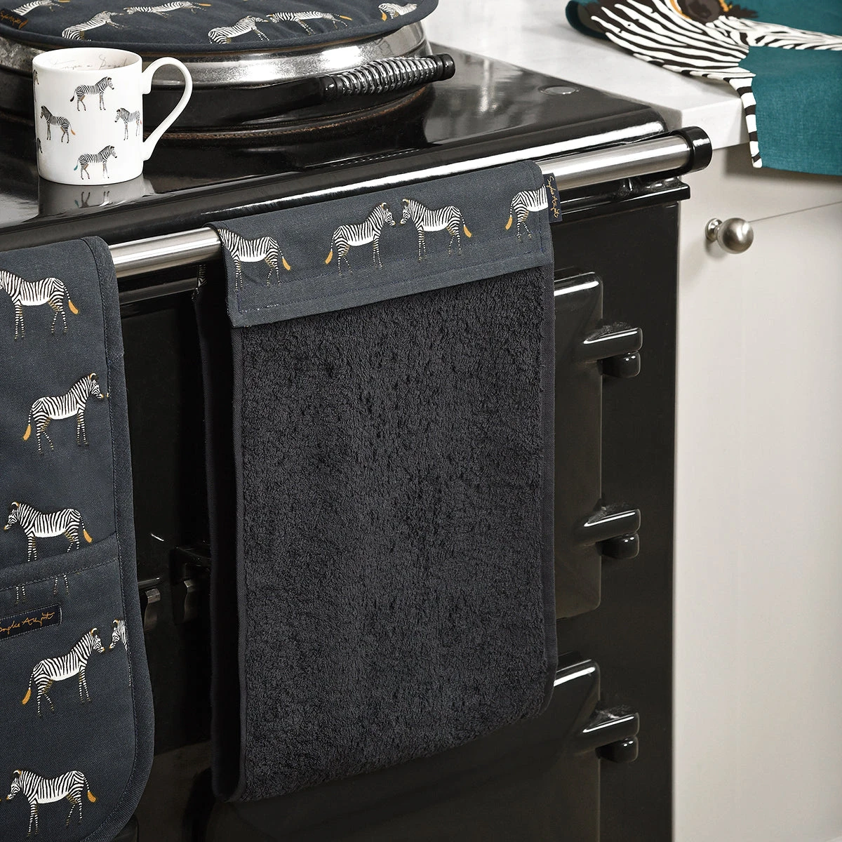 Zebra Roller Hand Towel - Image 2