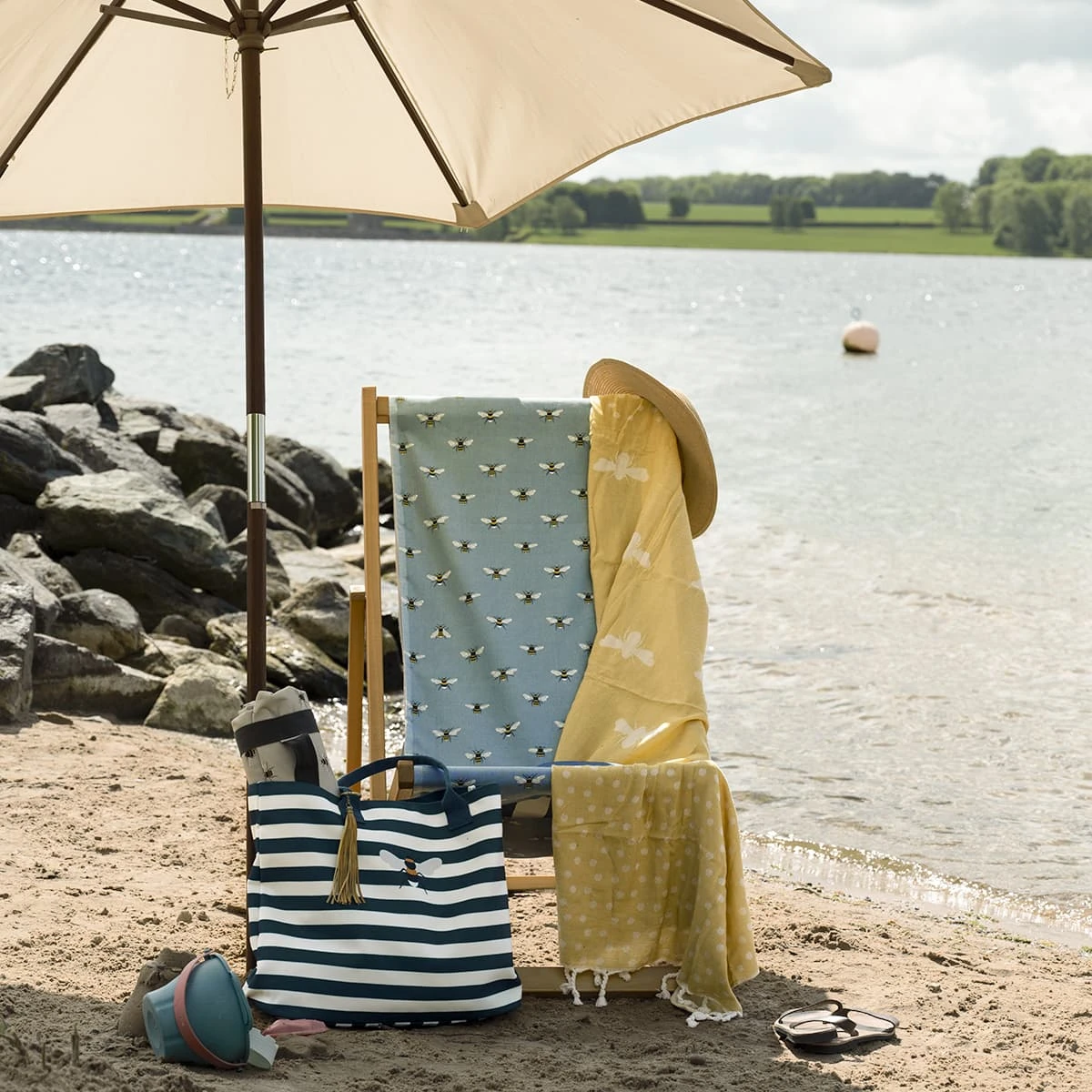 Bees Hammam Towel - Image 5