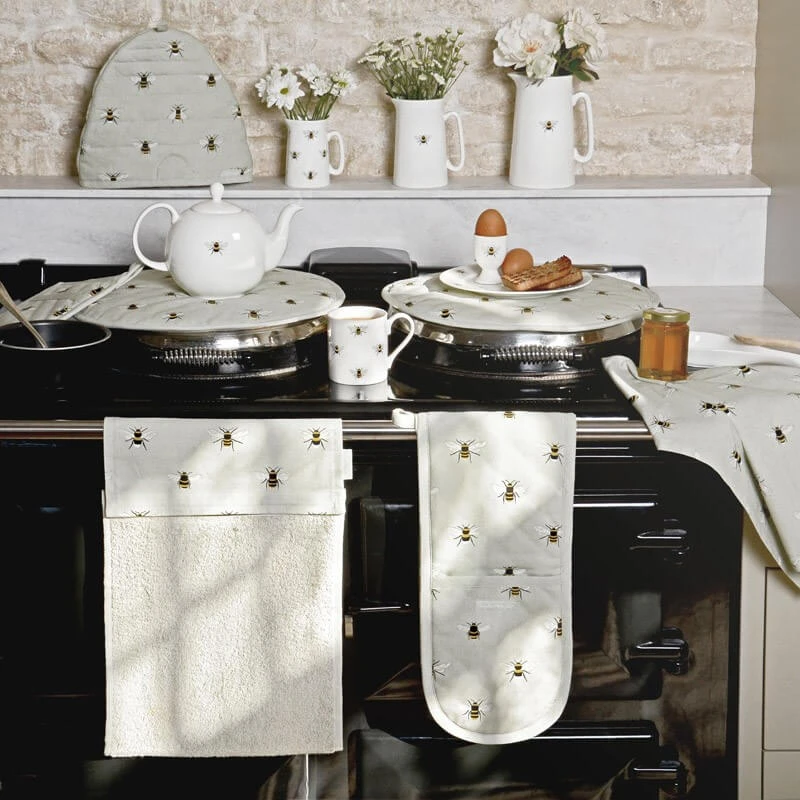 Bees Solo Jug - Image 3