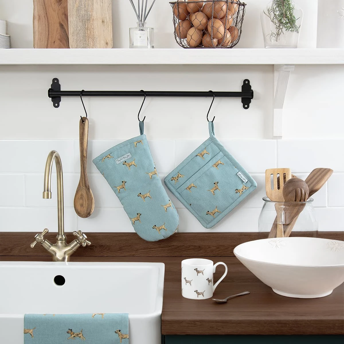 Terriers Pot Grab - Image 3