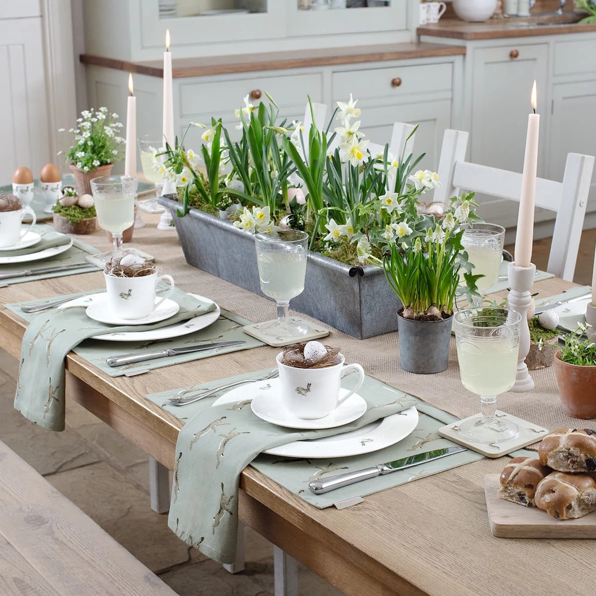 Hare Teacup & Saucer - Image 6