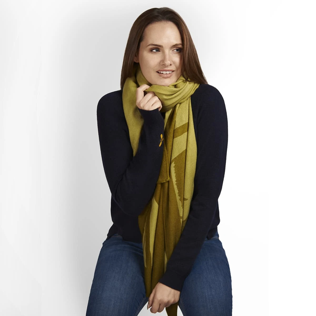 Bees Statement Scarf - Image 4