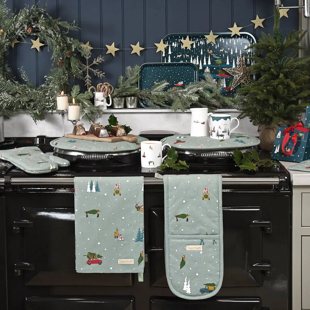 Home For Christmas Double Oven Glove - Image 3