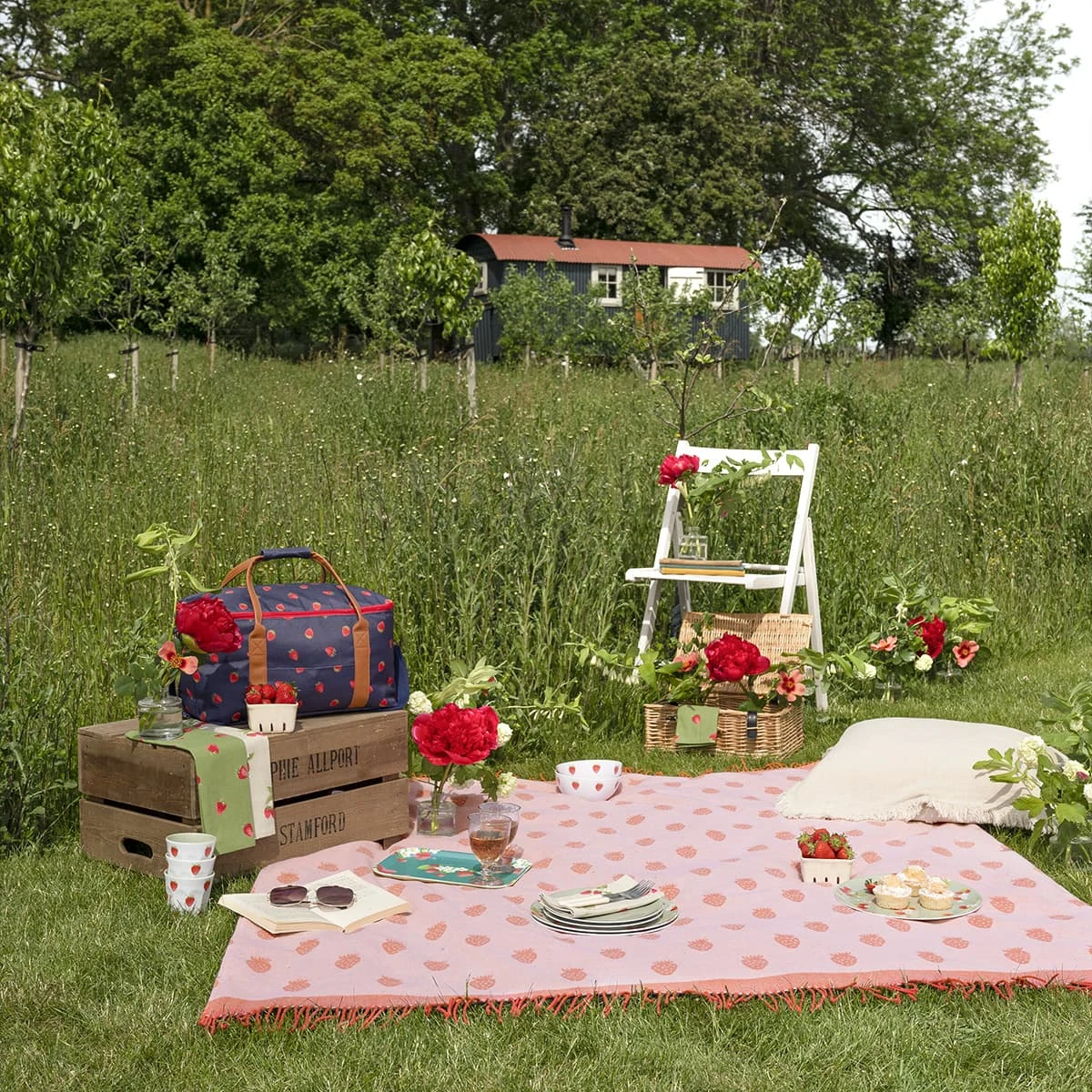 Strawberries Melamine Bowl - Image 7