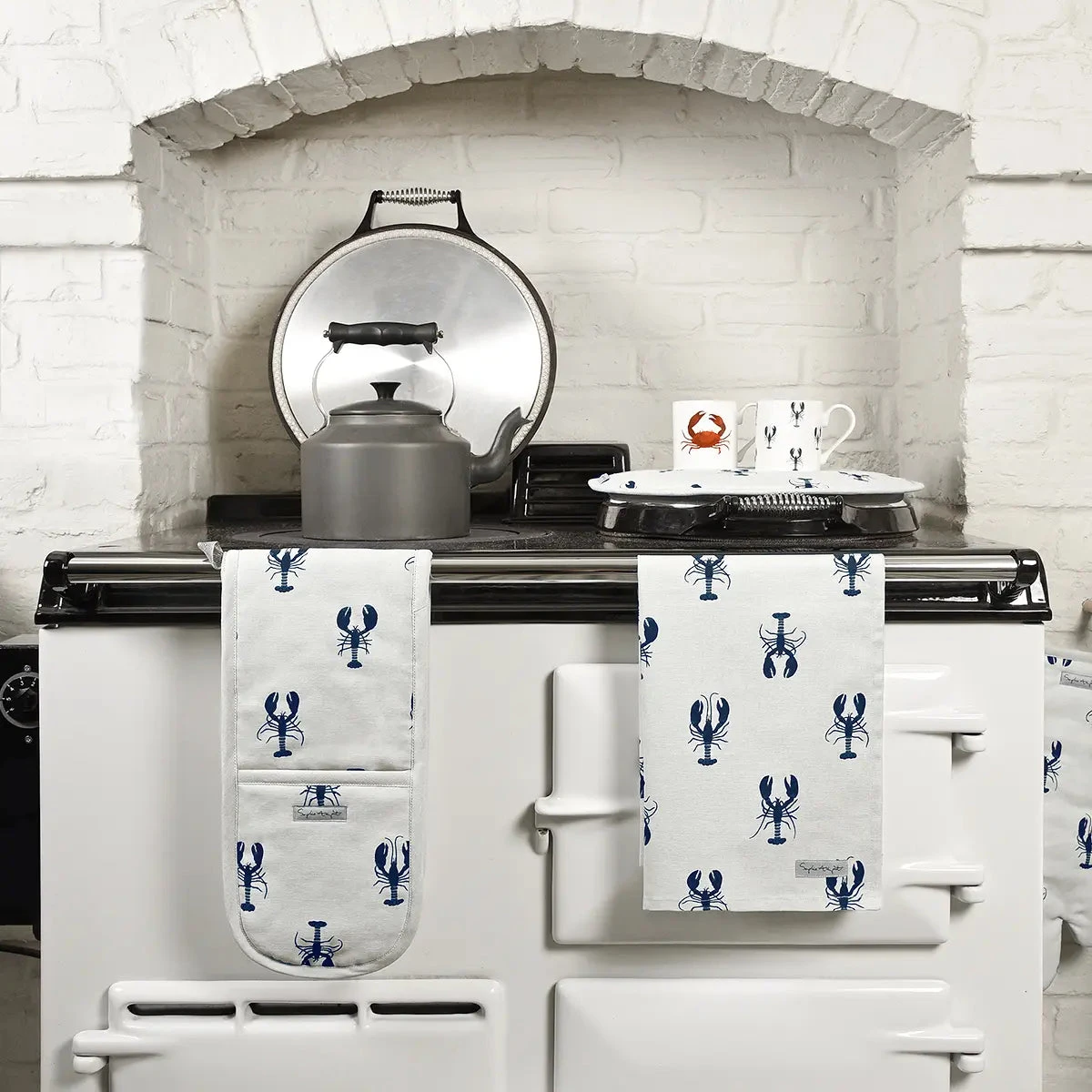 Lobster Circular Hob Cover - Image 5