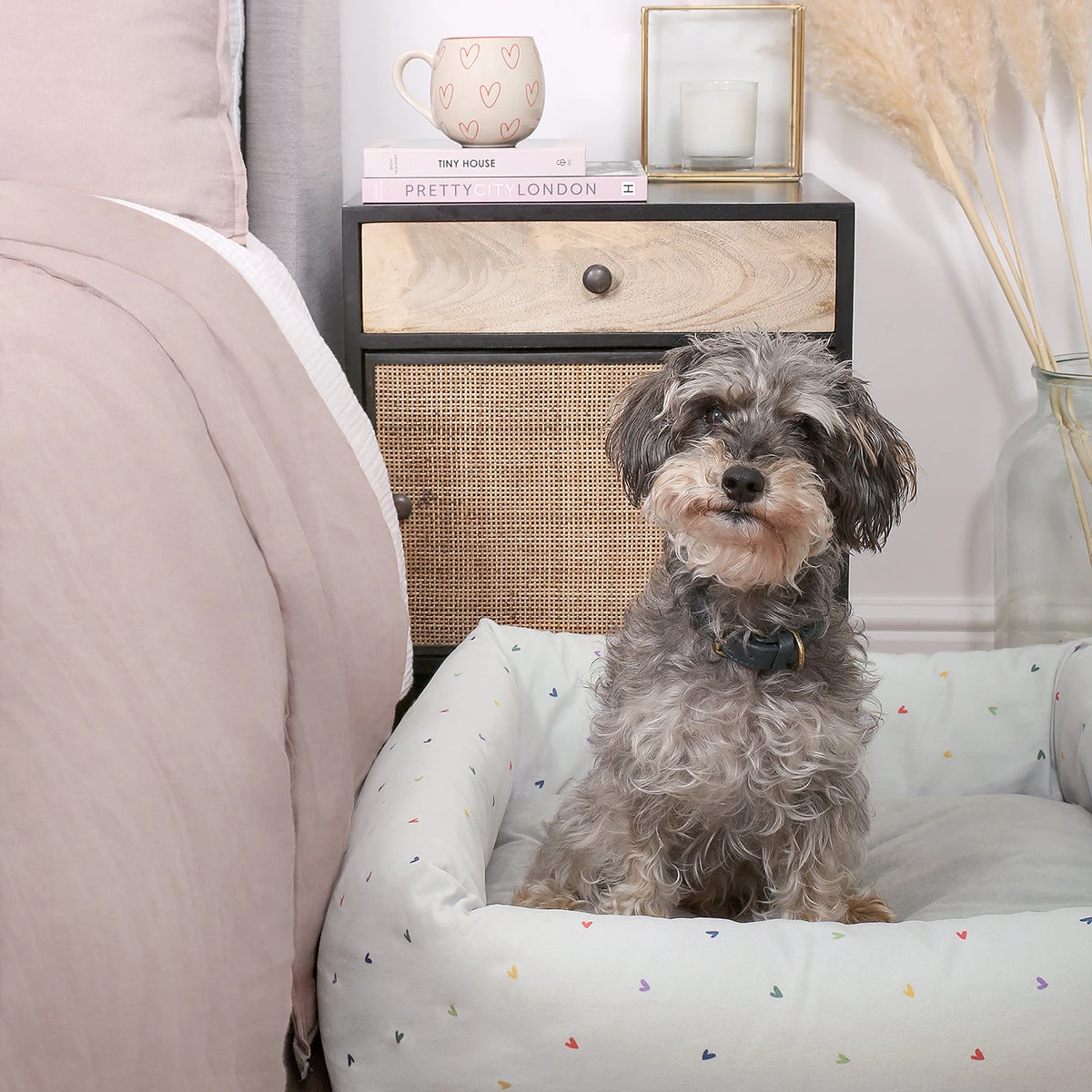 Hearts Pet Bed - Image 3