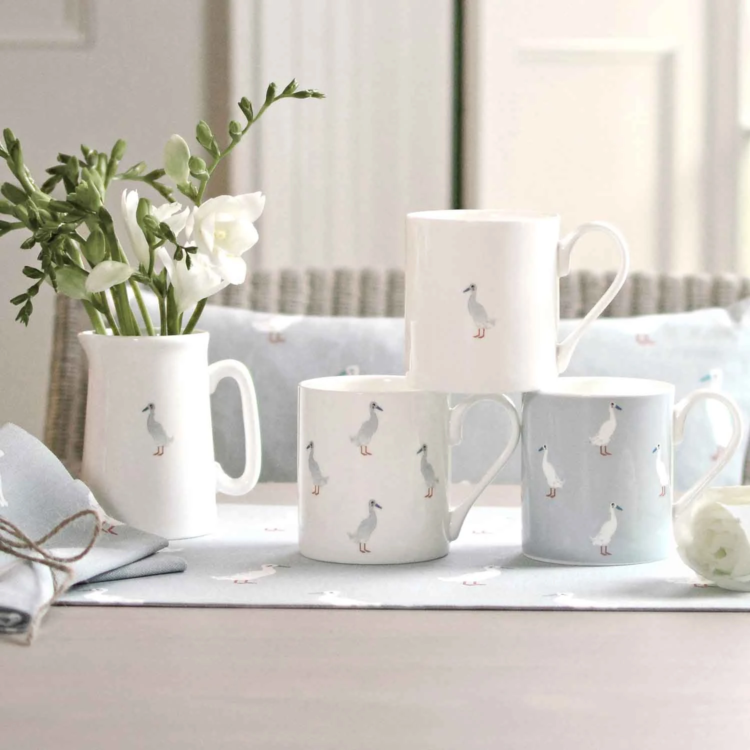 Runner Duck Coloured Mug - Image 2