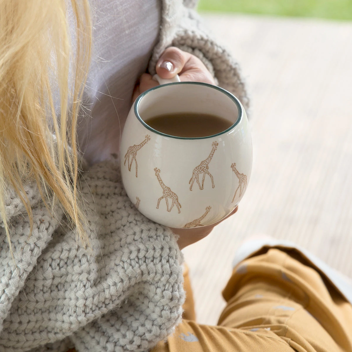 Giraffe Stoneware Mug - Image 5