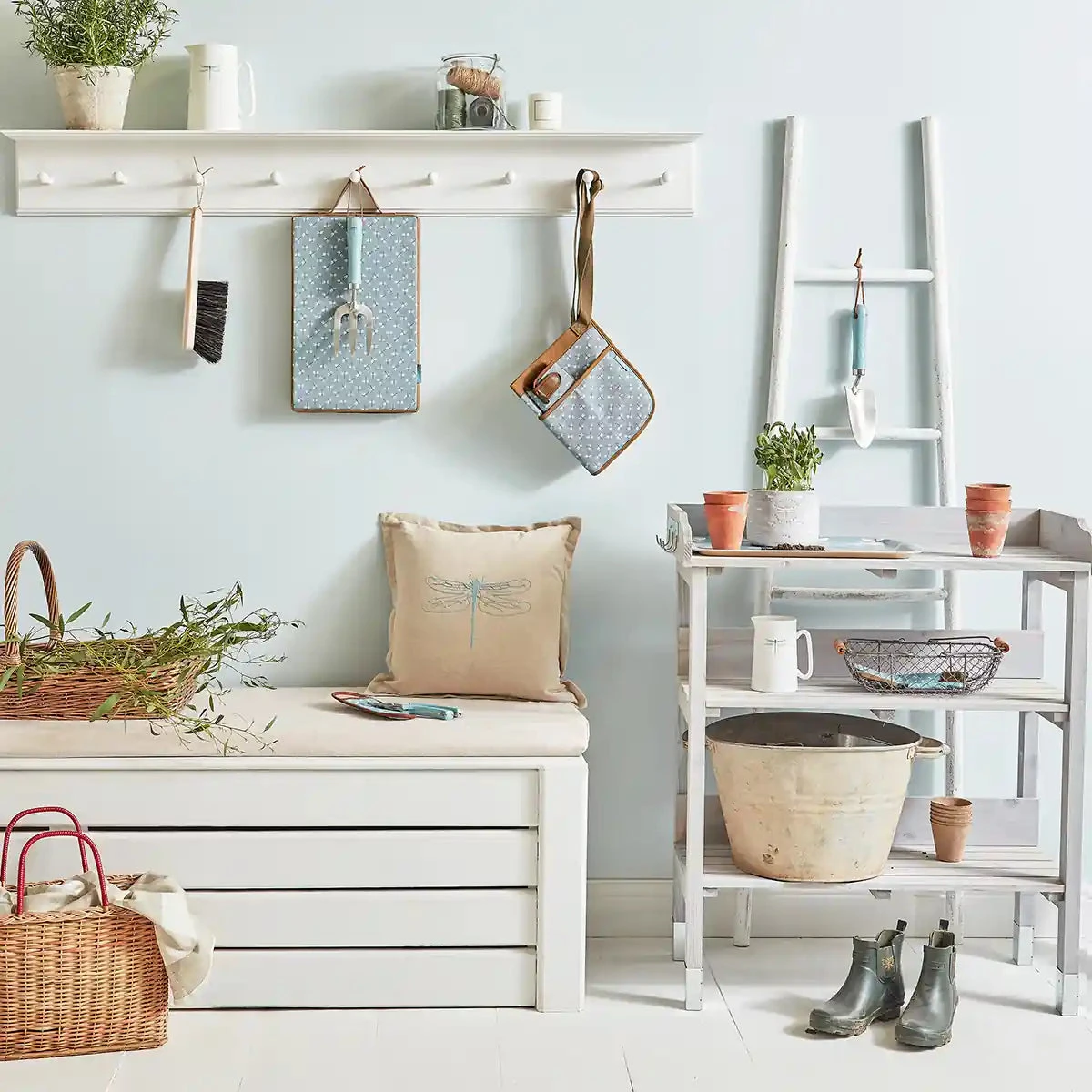 Dragonfly Garden Belt Apron - Image 4