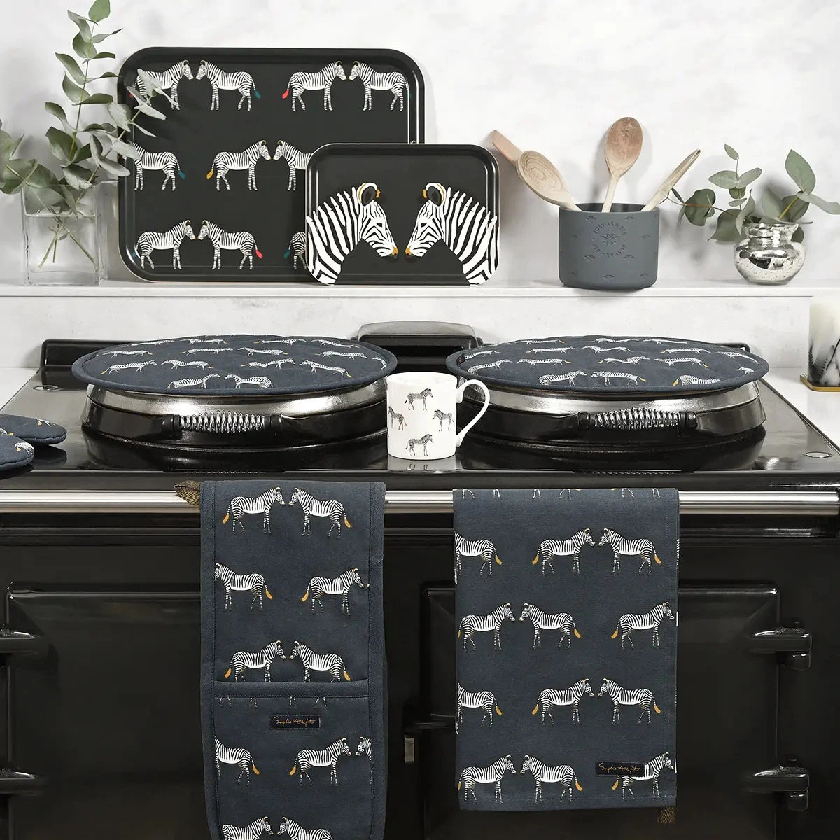 Zebra Double Oven Glove - Image 2